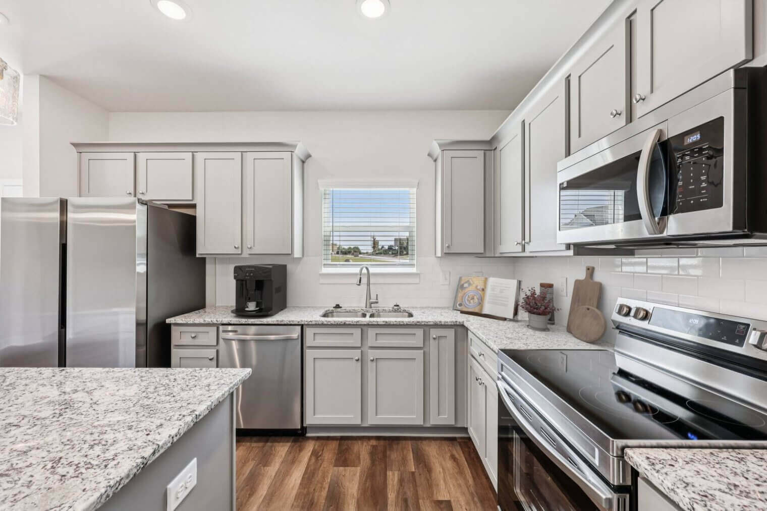 69 web or mls stately oaks ct s1309 19 012